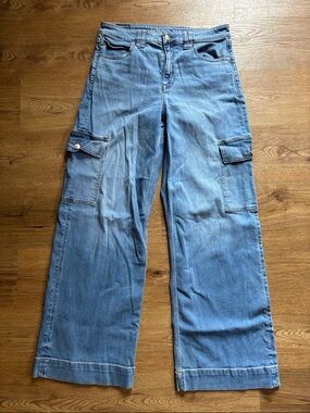 American Eagle Outfitters Medium Blue High-Rise Jeans